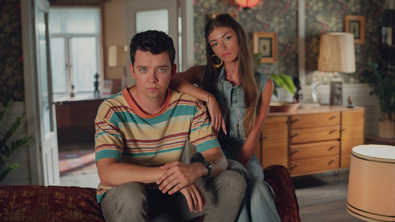 Sex Education Asa Butterfield Y Mimi Keene Son Pareja En La Vida