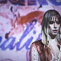 Foto Carlson Young