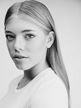 foto de Elle McKinnon