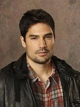 foto de D.J. Cotrona