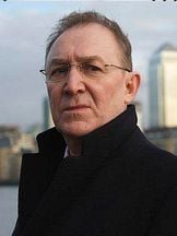 foto de Dermot Crowley