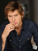 foto de Greyston Holt