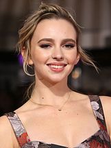 foto de Natasha Bassett