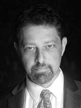 foto de Leigh Scott (II)