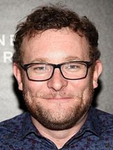 foto de James Adomian