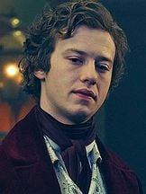 foto de Joseph Quinn