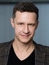 foto de Chris Owens (II)