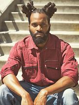 foto de Bomani J. Story