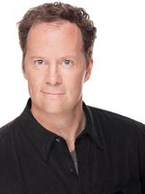 foto de Shuler Hensley