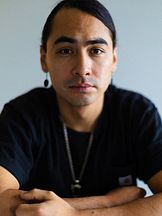 foto de Julian Brave Noisecat