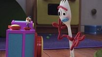imagen de 'Forky Asks a Question' - Tráiler Oficial - Disney Plus