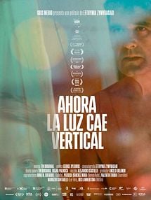 imagen de 'Ahora la luz cae vertical' - Tráiler Oficial