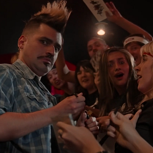 Foto Los PEOPLE IN THE DRAGON