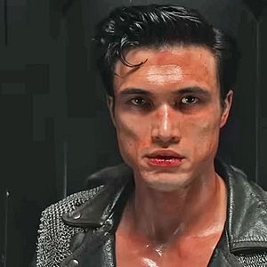 Foto Charles Melton