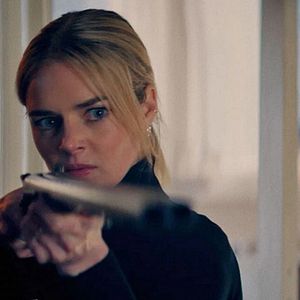 Foto Over Your Dead Body