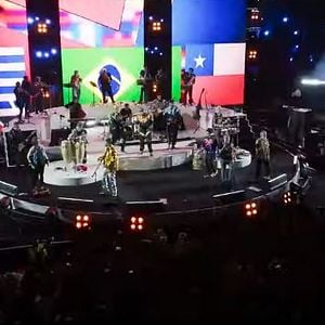 Foto Monumental Decadentes - La Película