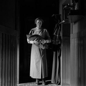 Foto La chica de la aguja