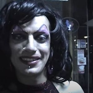 Foto Tan inmunda y tan feliz