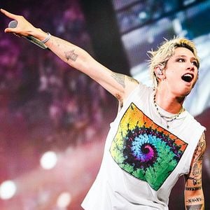 Foto ONE OK ROCK Detox Japan Tour 2025 At Nissan Stadium In Cinemas