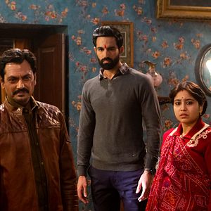 Foto Solitaria es la noche: Los crímenes de la familia Bansal