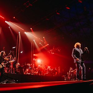 Foto Holding Back the Years: 40 Years of Simply Red en Vivo desde Santiago