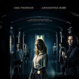 Foto Down a Dark Hall