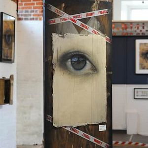 Foto My Dog Sighs' We Shelter Here Sometimes