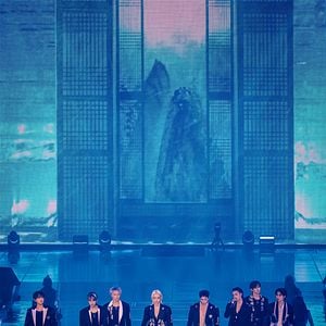 Foto Stray Kids World Tour <RUN IT> LIVE VIEWING