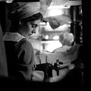 Foto La chica de la aguja