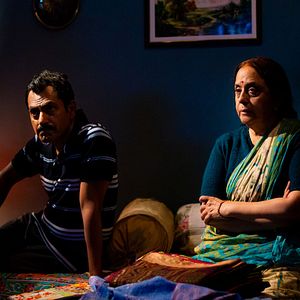 Foto Solitaria es la noche: Los crímenes de la familia Bansal