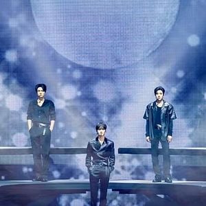 Foto ENHYPEN [WALK THE LINE SUMMER EDITION] IN CINEMAS