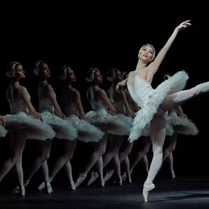 Foto Royal Ballet and Opera: El lago de los cisnes
