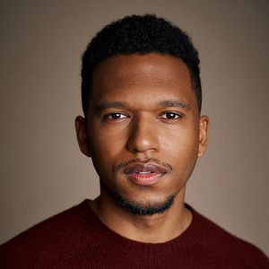 Foto Lovell Adams-Gray