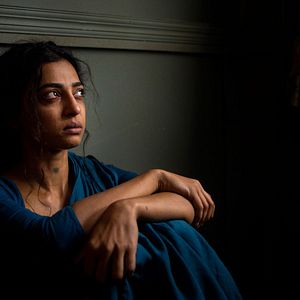 Foto Solitaria es la noche: Los crímenes de la familia Bansal