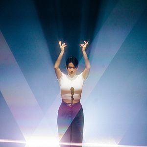 Foto Mitski : The Land