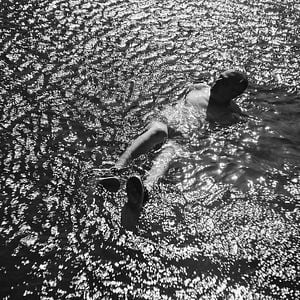 Foto Los amantes se despiden con la mirada