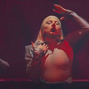 Foto Chromatica Ball