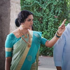 Foto Sattam En Kaiyil