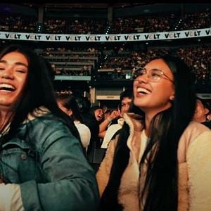 Foto F*cks News Demandados En Pantalla Grande