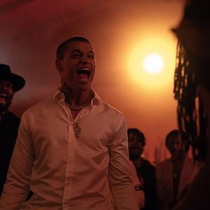 Foto Him: el elegido