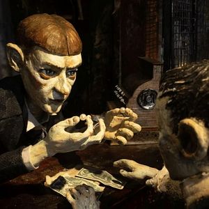 Foto The Girl Who Cried Pearls