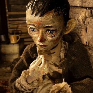 Foto The Girl Who Cried Pearls