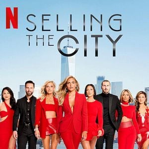 Foto Selling The City