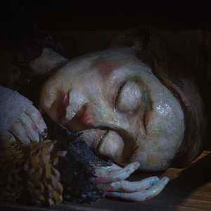 Foto The Girl Who Cried Pearls