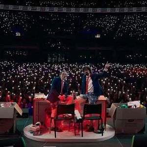 Foto F*cks News Demandados En Pantalla Grande