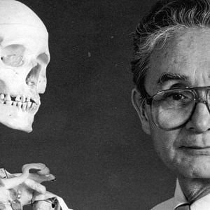 Foto Coroner to the Stars