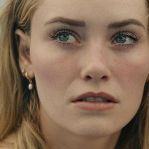 Foto Virginia Gardner