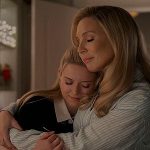 Foto June Diane Raphael