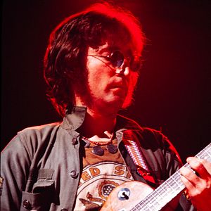 Foto Power To The People : John & Yoko Live In NYC