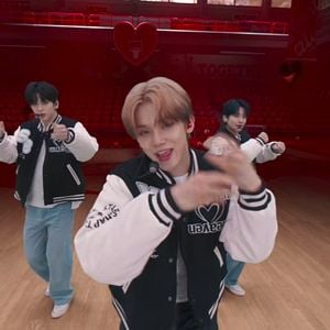 Foto TOMORROW X TOGETHER VR CONCERT : HEART ATTACK